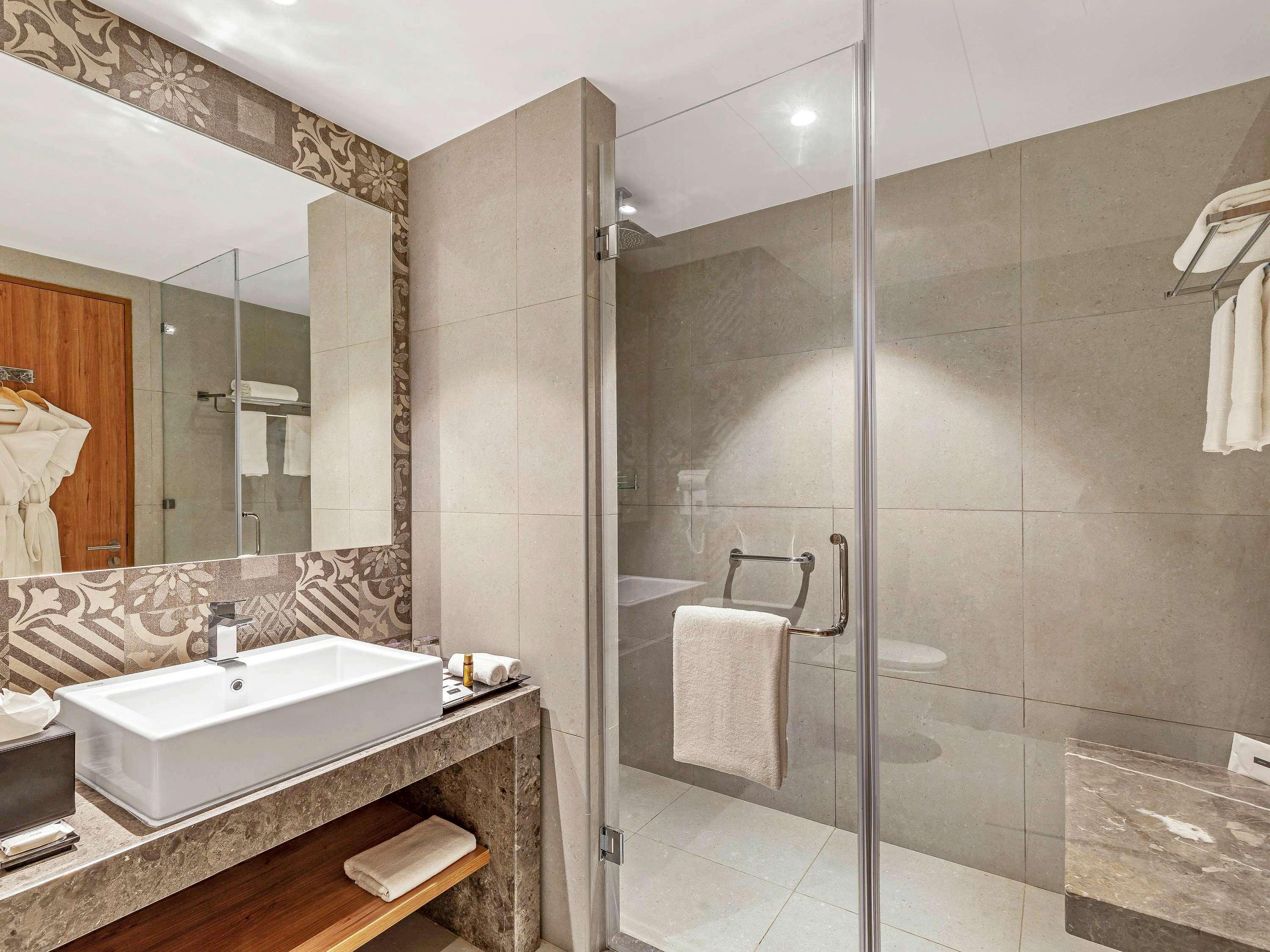 Hotel Grand Mercure Ahmedabad Gift - An Accor Brand
