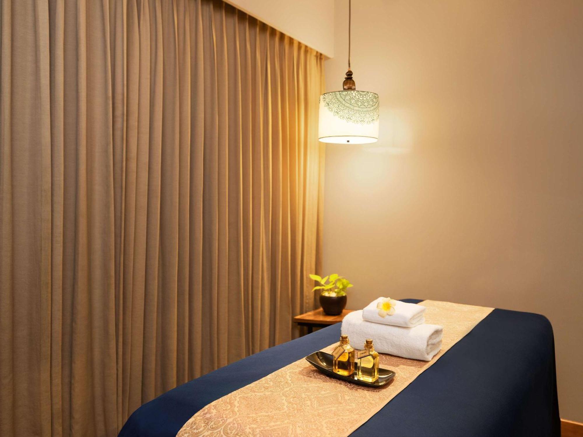 Grand Mercure Ahmedabad Gift - An Accor Brand Hotel 5*